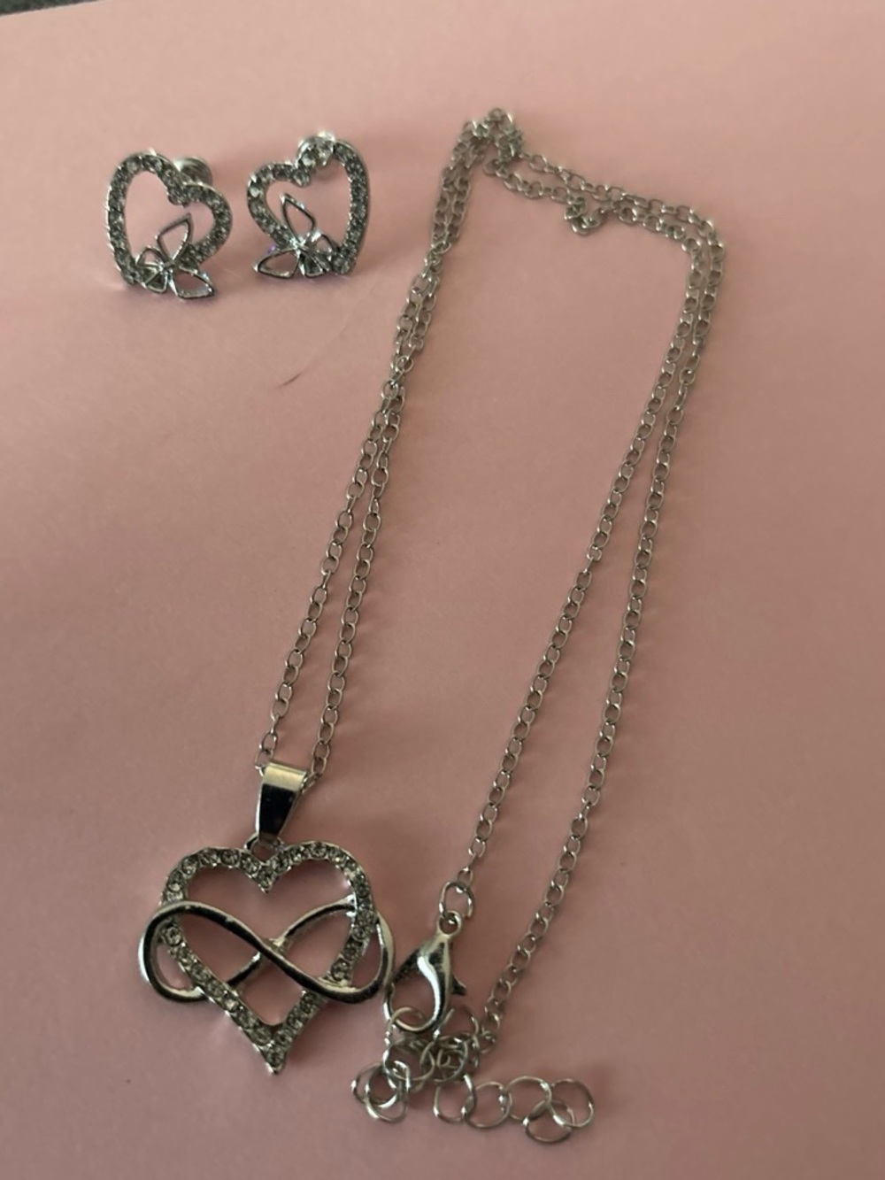 Silver Heart Infinity Necklace and Earrings Set - Sparkling Silver Jewelry